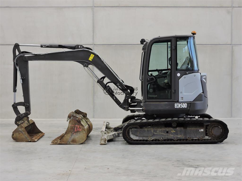 Volvo ECR50D 4 BUCKET Otros