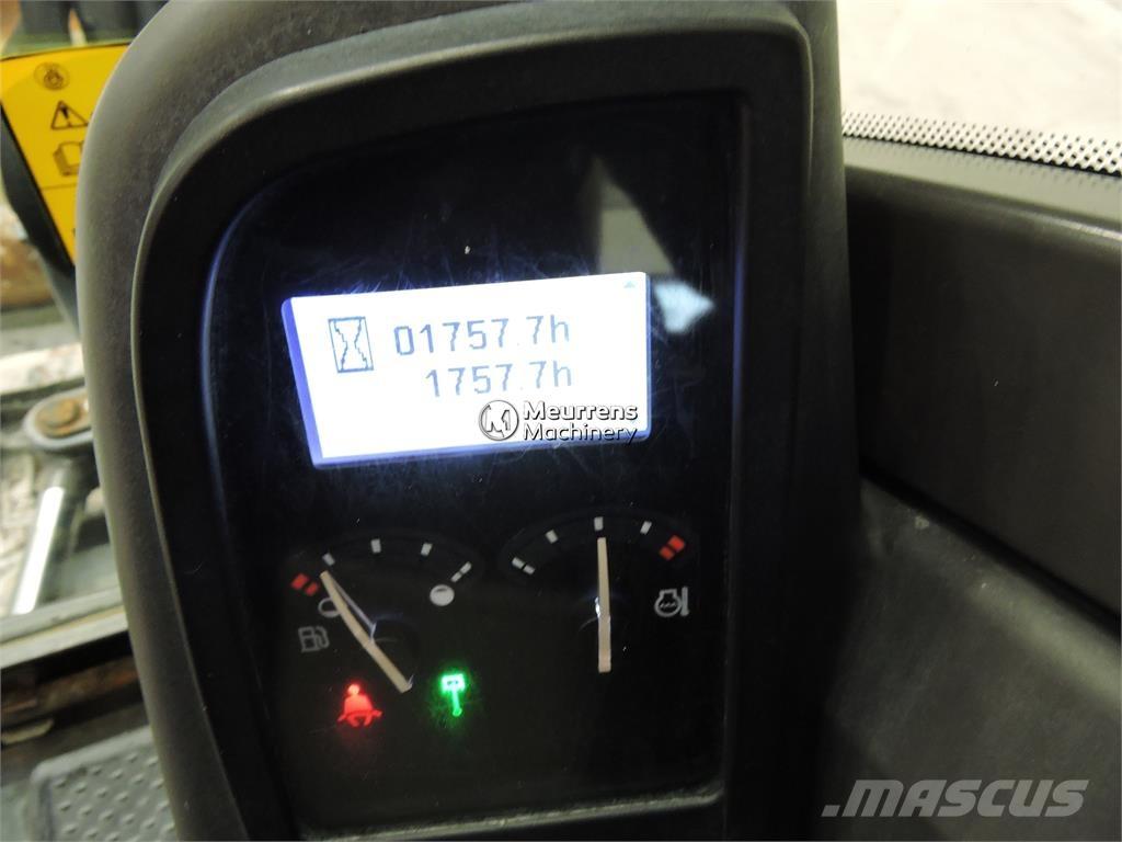 Volvo ECR50D 4 BUCKET Otros