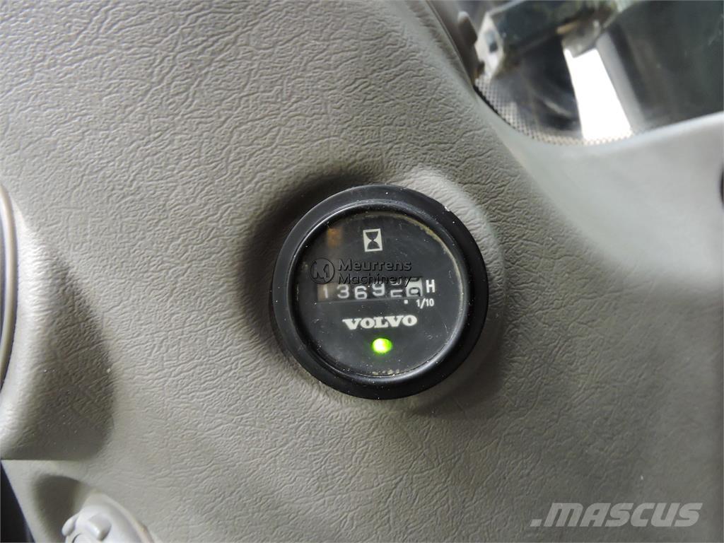 Volvo EW140C Excavadoras de ruedas