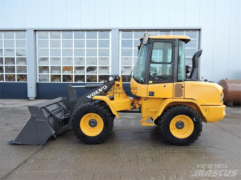 Volvo L30G Cargadoras sobre ruedas