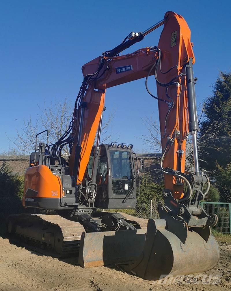 Develon DX 235 LCR-7 Excavadoras sobre orugas