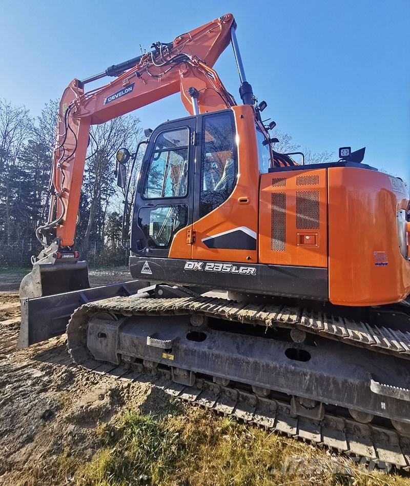 Develon DX 235 LCR-7 Excavadoras sobre orugas