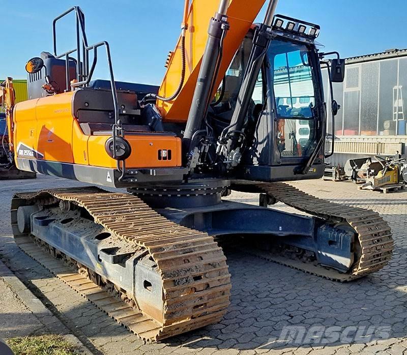 Develon DX 255 LC-7 Excavadoras sobre orugas