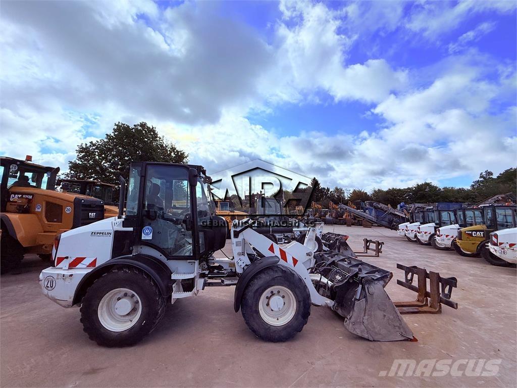 CAT 908M Cargadoras sobre ruedas