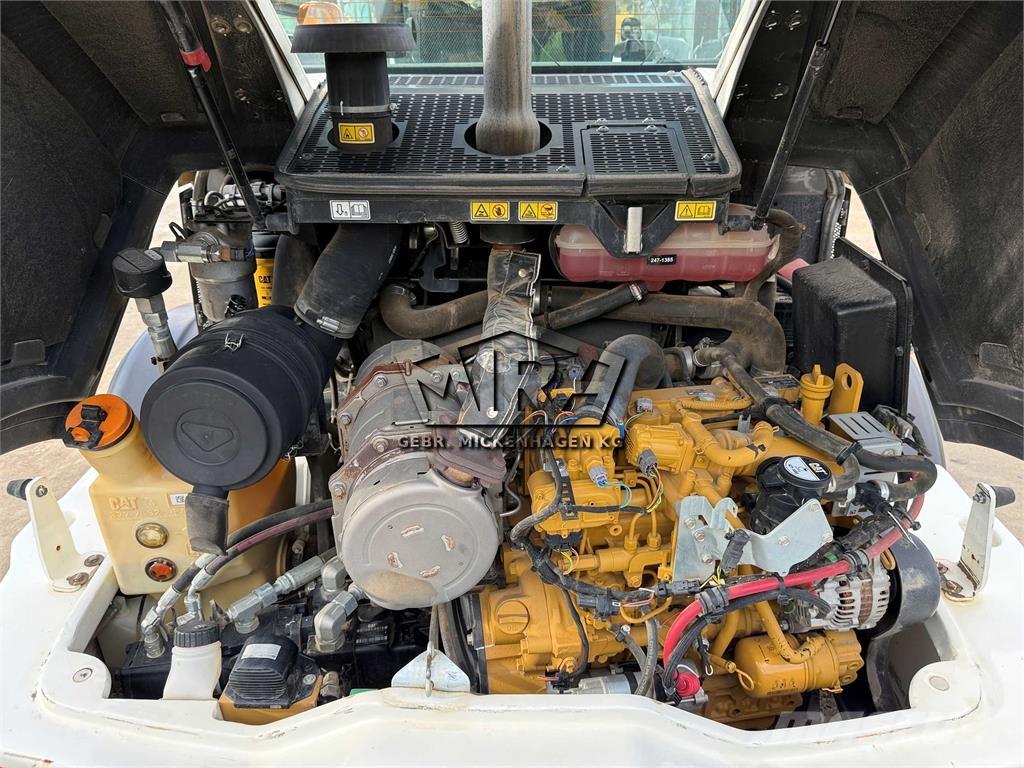 CAT 908M Cargadoras sobre ruedas