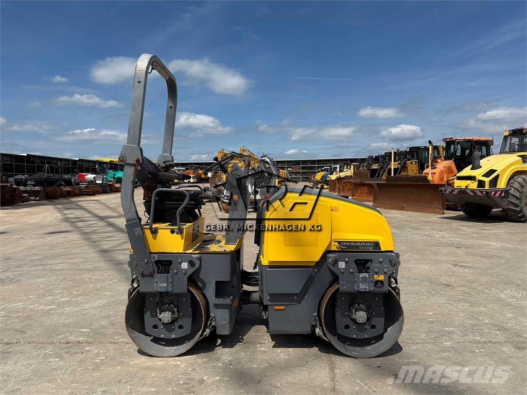 Dynapac CC1200 Rodillos de doble tambor