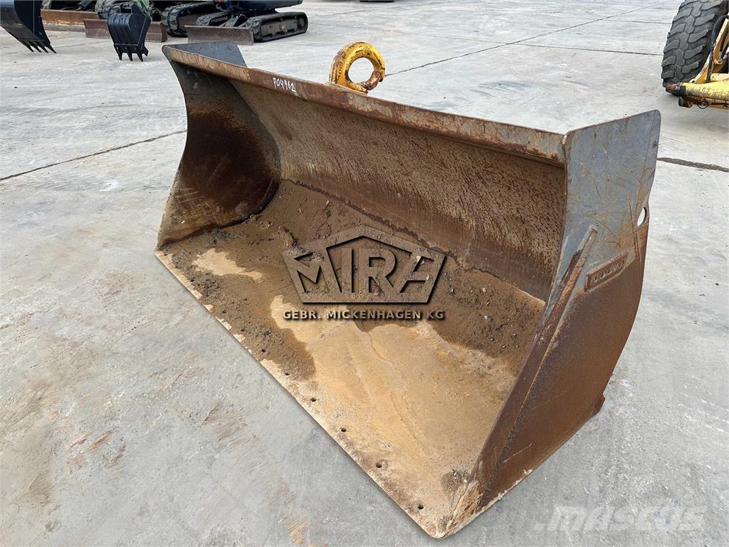 Volvo 2100 mm / L35 Cucharones