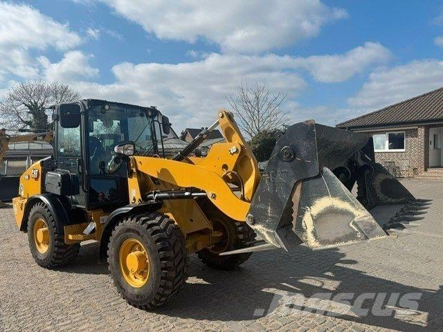 CAT 906 Cargadoras sobre ruedas