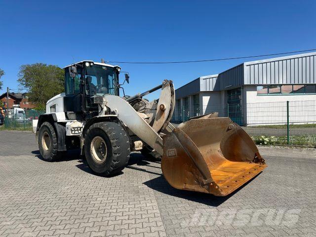 CAT 938 M / High Lift Cargadoras sobre ruedas