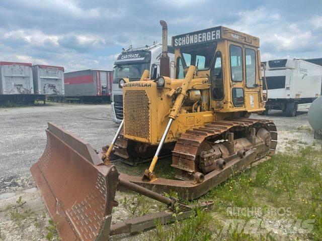 CAT D6D Buldozer sobre oruga