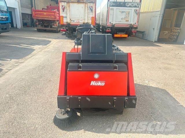 Hako JONAS 1100D Camión de barrendero