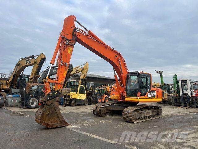 Komatsu HB 215 LC-1 Excavadoras sobre orugas