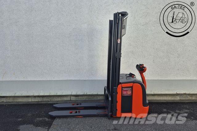 Linde L14i Montacargas recogepedidos de gran altura