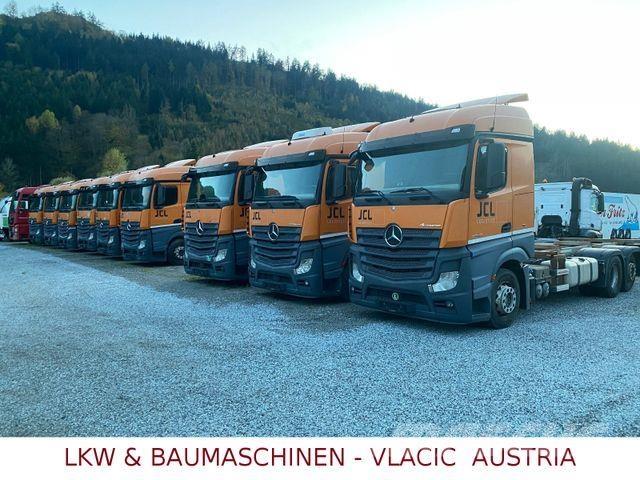 Mercedes-Benz 2542 Camiones con chasís y cabina