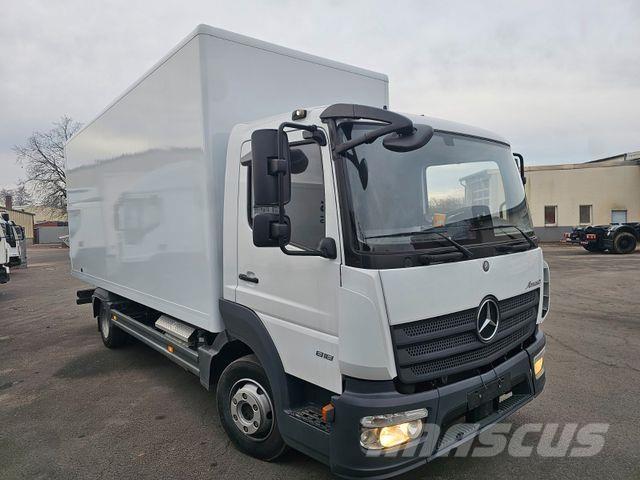 Mercedes-Benz 818 Vehículos de caha cerrada