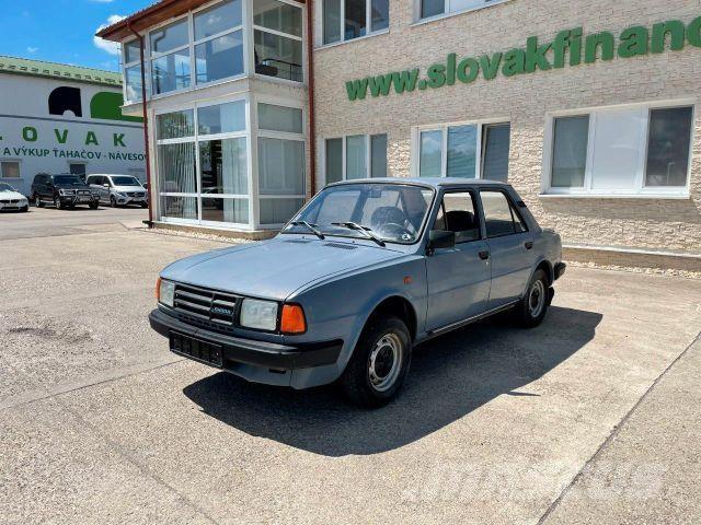 Skoda 125L vin 334 Carros