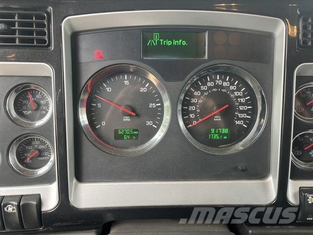 Kenworth T800B Otros