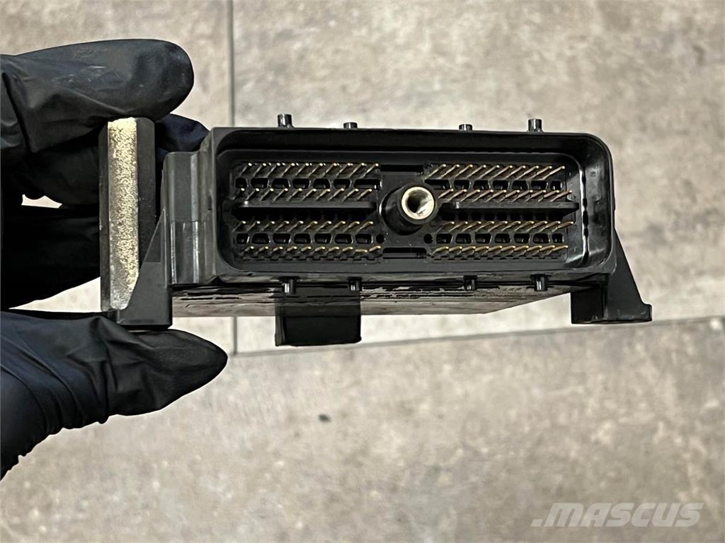 Allison  Componentes electrónicos