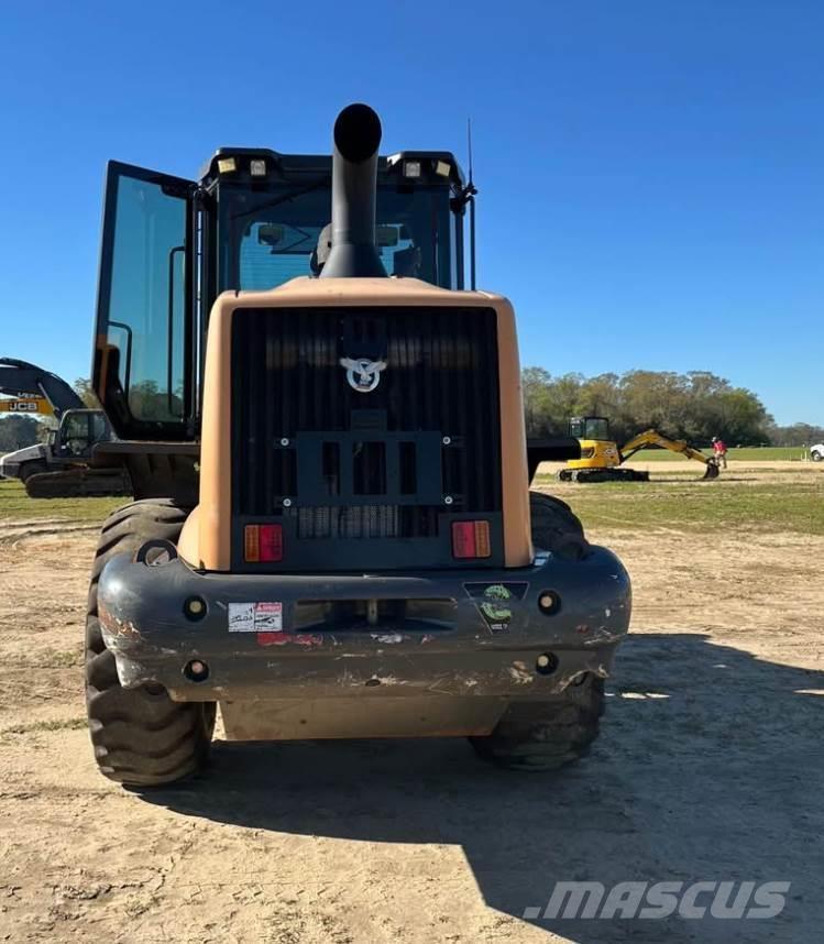 CASE 621G Cargadoras sobre ruedas