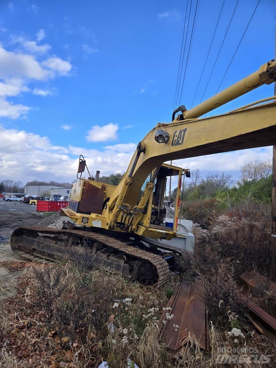 CAT 225D Excavadoras sobre orugas