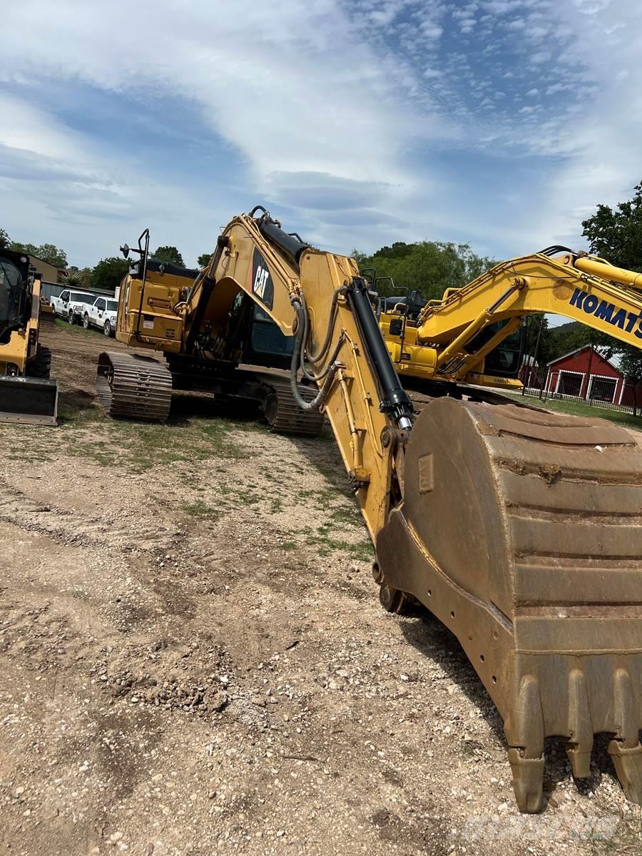 CAT 323FL Excavadoras sobre orugas