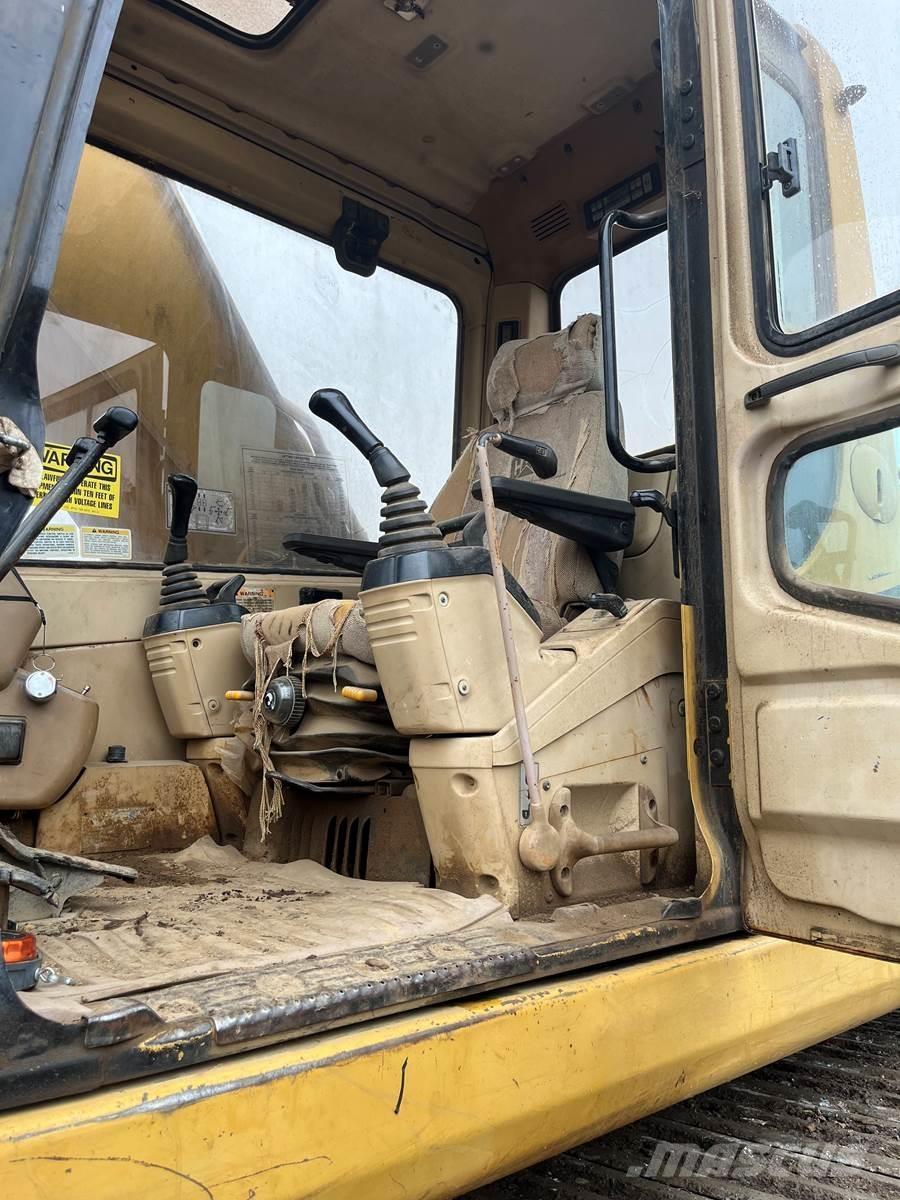 CAT 325 Excavadoras sobre orugas