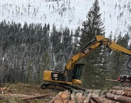 CAT 538 Grúas y cargadoras