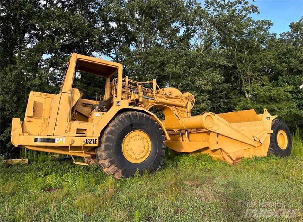 CAT 621E Raspadoras