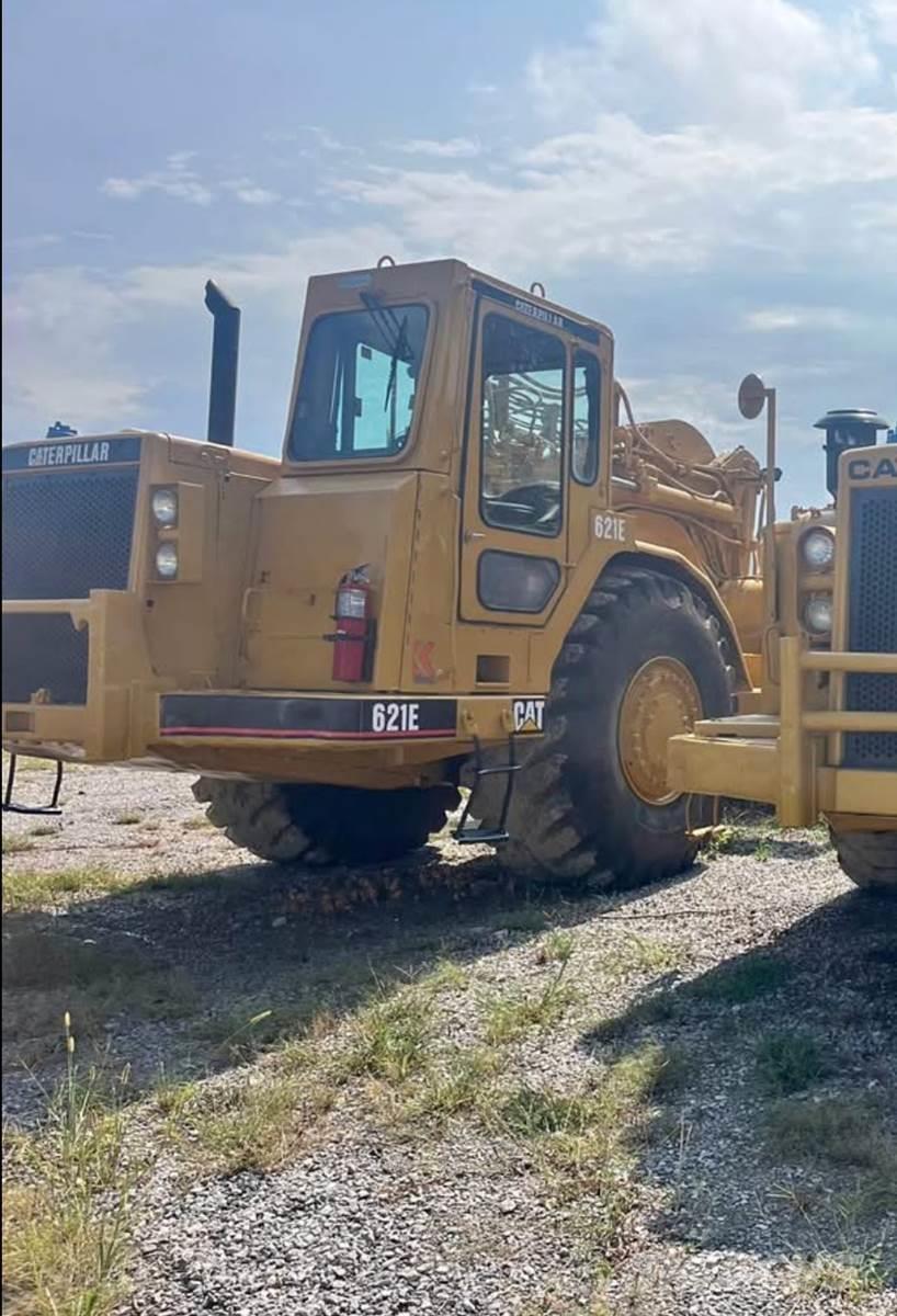 CAT 621E Raspadoras