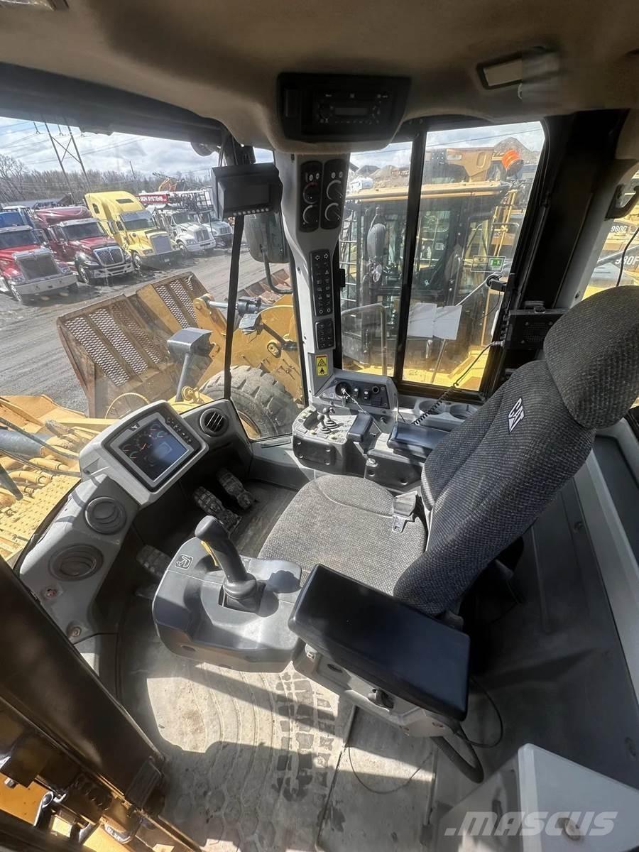 CAT 980K Cargadoras sobre ruedas