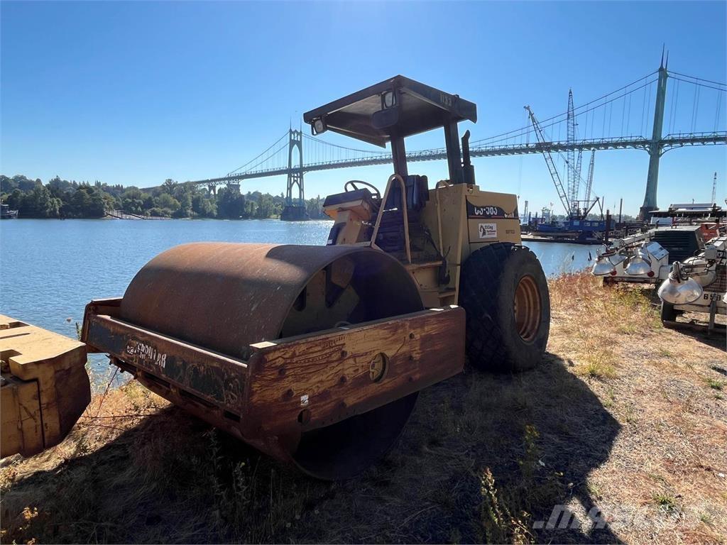 CAT CP563E Rodillos de un solo tambor