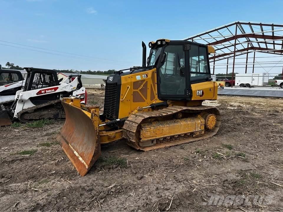 CAT D3 Buldozer sobre oruga