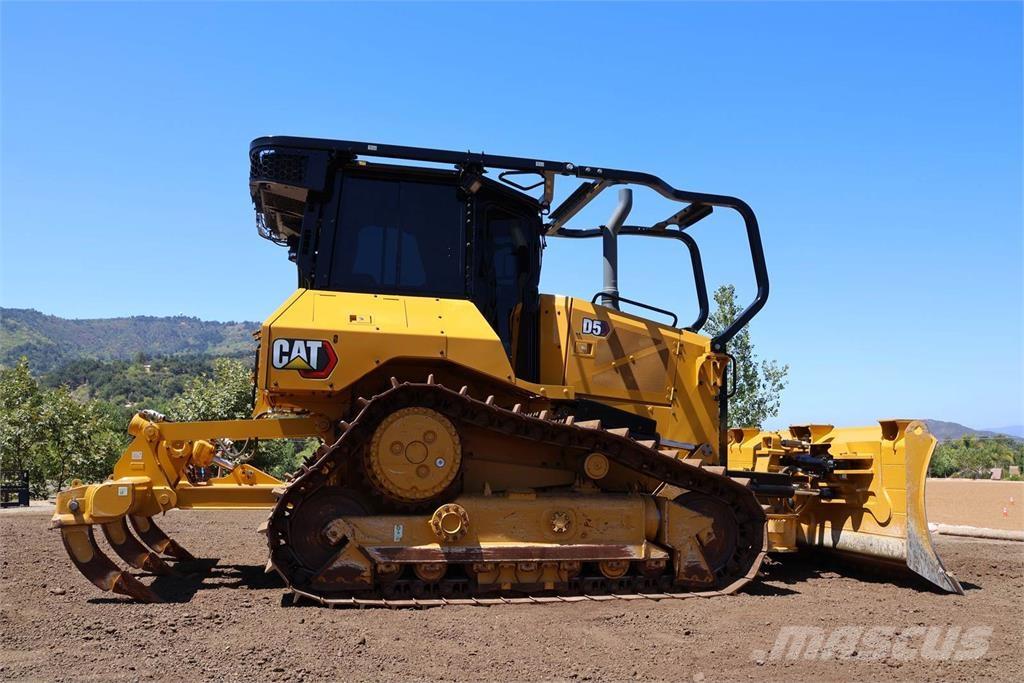 CAT D5 XL Buldozer sobre oruga