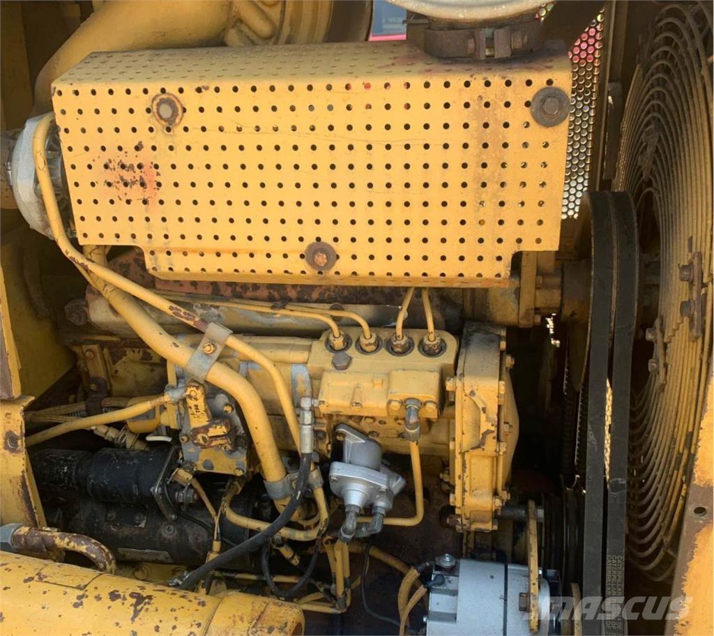 CAT D5H Buldozer sobre oruga