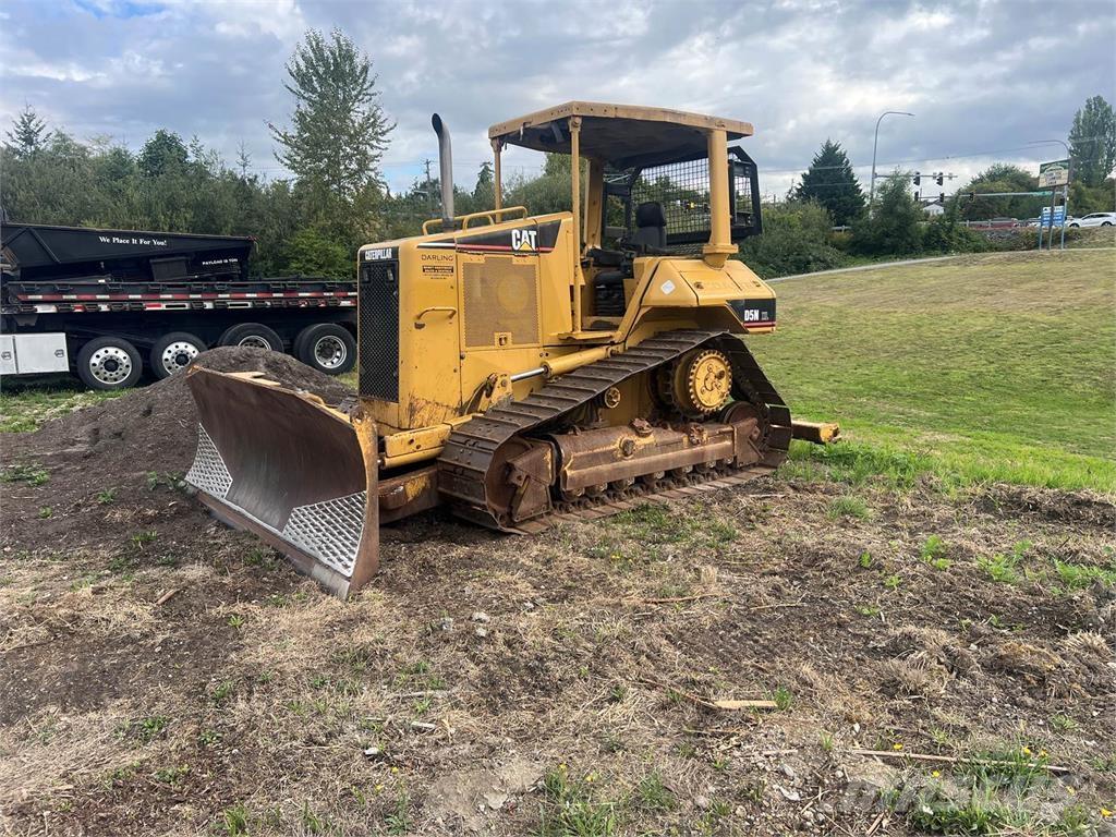 CAT D5N Buldozer sobre oruga