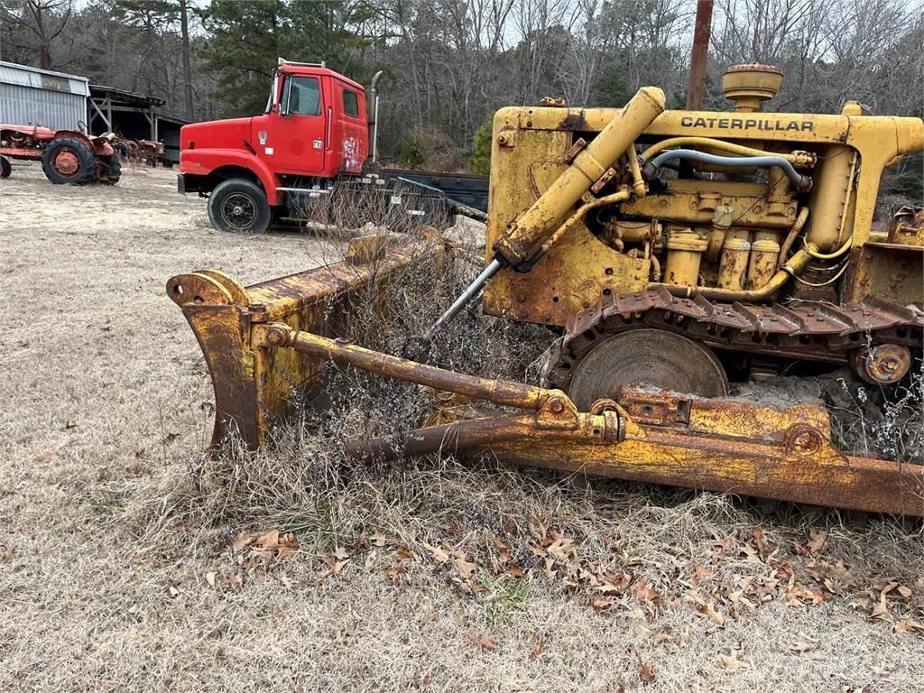 CAT D6 Buldozer sobre oruga