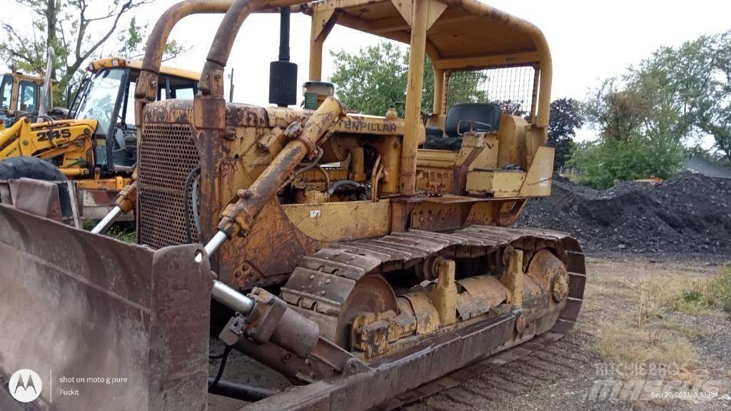 CAT D6C Buldozer sobre oruga