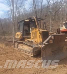CAT D6K Buldozer sobre oruga