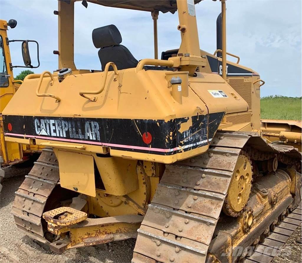 CAT D6N XL Buldozer sobre oruga