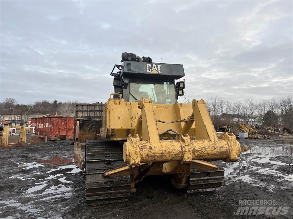 CAT D7E Buldozer sobre oruga