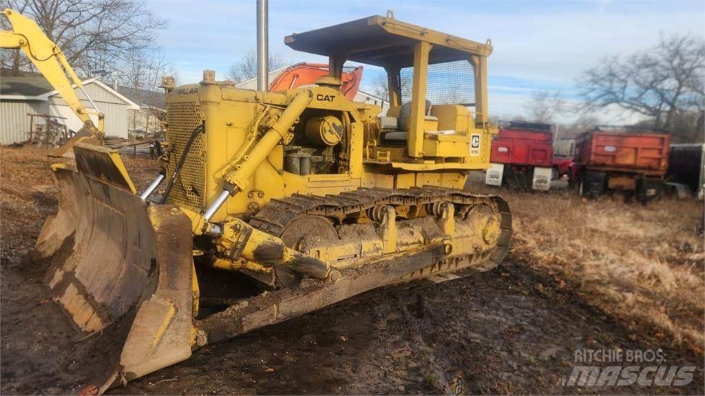 CAT D7F Buldozer sobre oruga