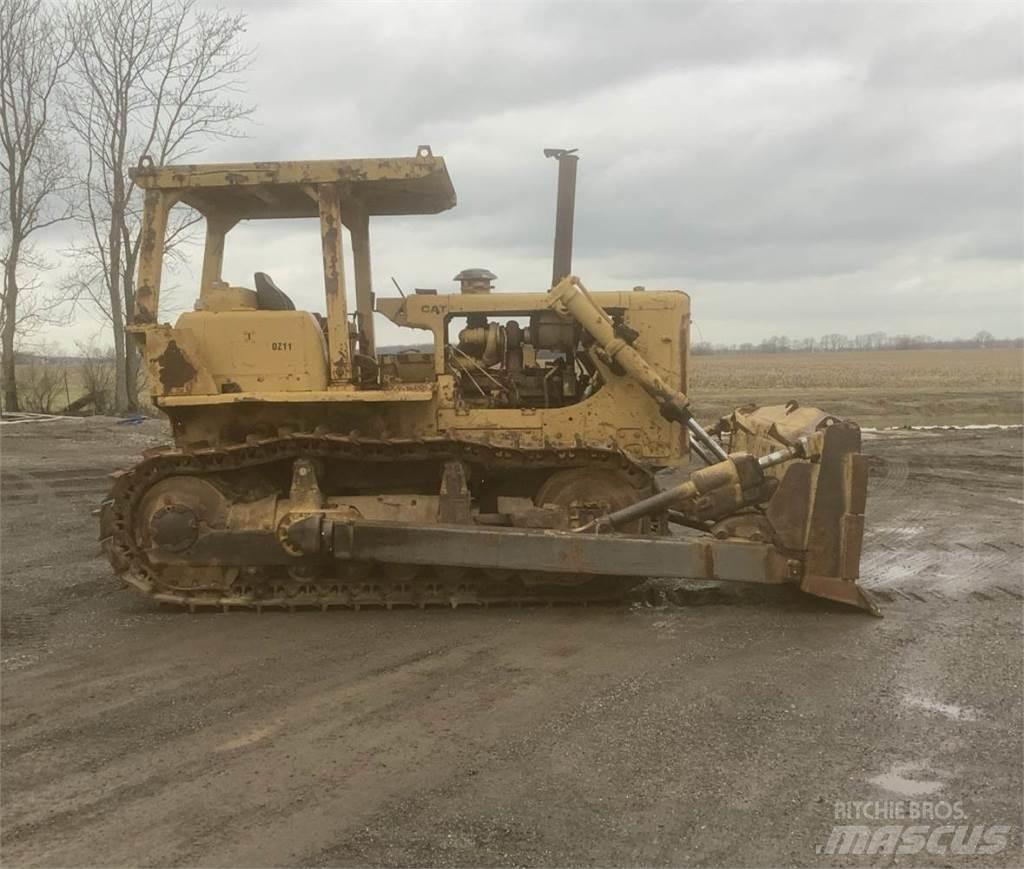 CAT D7F Buldozer sobre oruga