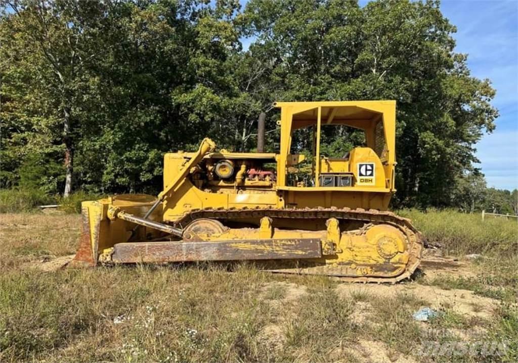 CAT D8H Buldozer sobre oruga