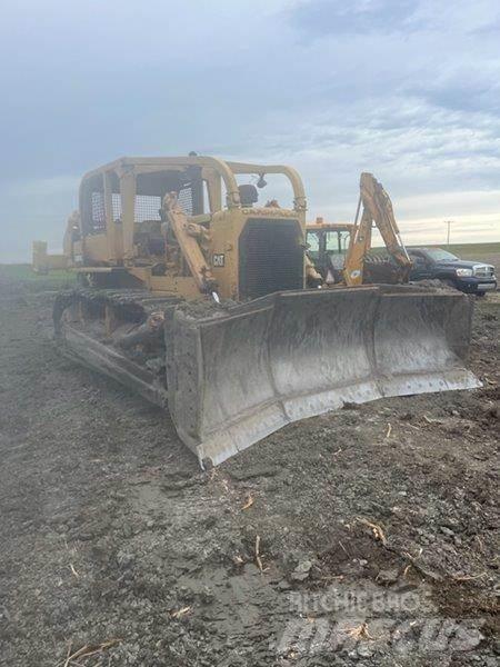 CAT D8H Buldozer sobre oruga