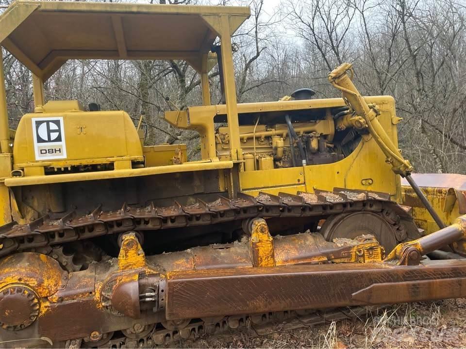 CAT D8H Buldozer sobre oruga