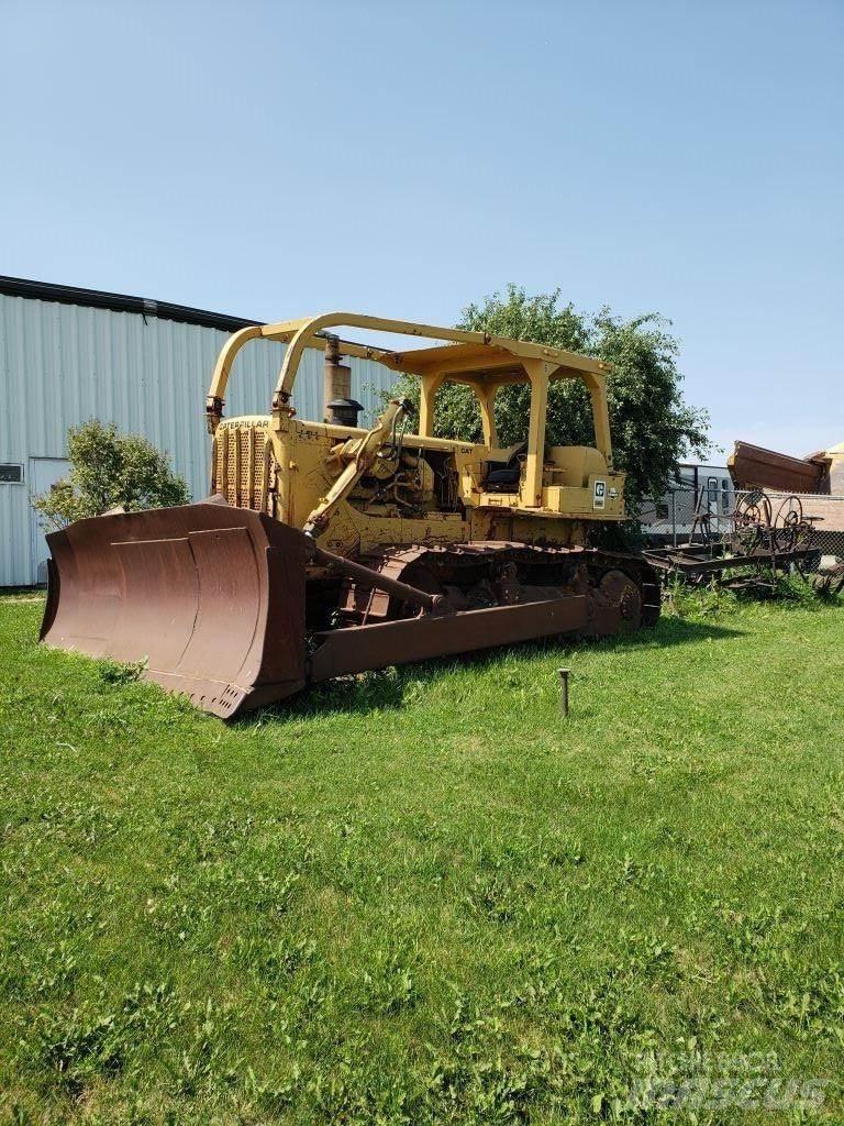 CAT D8K Buldozer sobre oruga