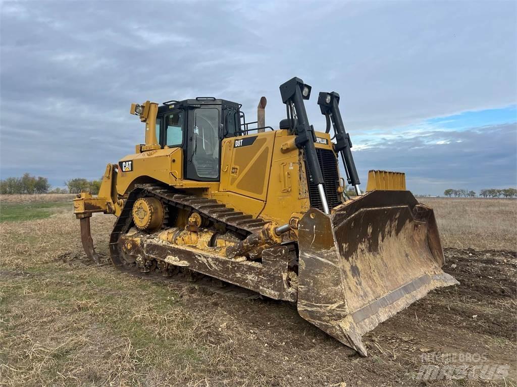 CAT D8T Buldozer sobre oruga