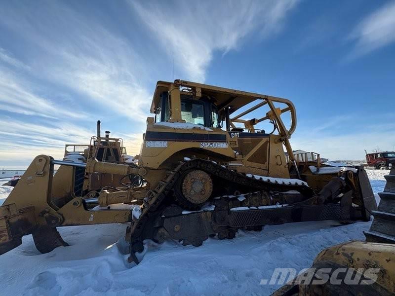 CAT D8T Buldozer sobre oruga