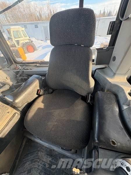 CAT D8T Buldozer sobre oruga