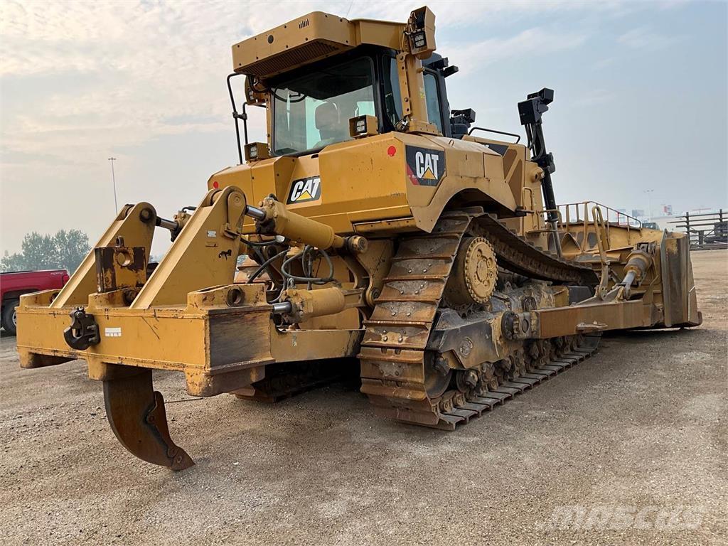 CAT D8T Buldozer sobre oruga